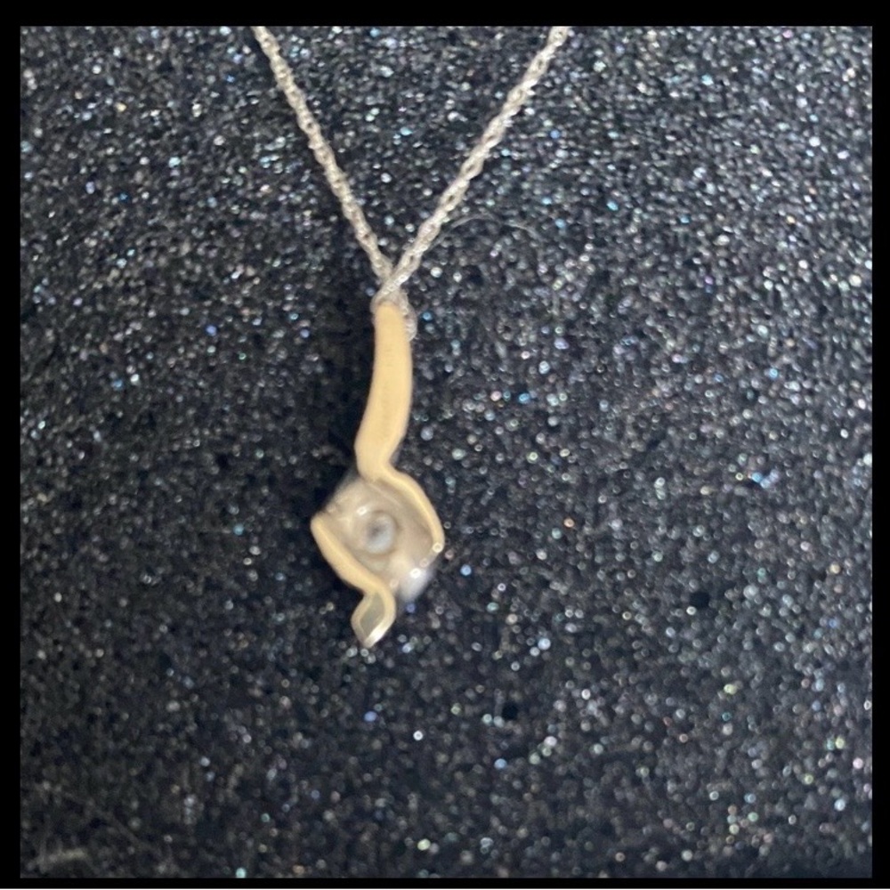 14k White Gold Genuine Diamond Pendant - Picture 4 of 6